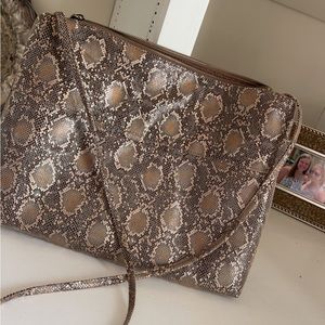 HOBO Ziggy in Metallic Snake